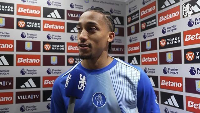 半岛体育官网-佩德罗：里斯总是让我跳舞，所以我戴帽后跳了一下桑巴舞